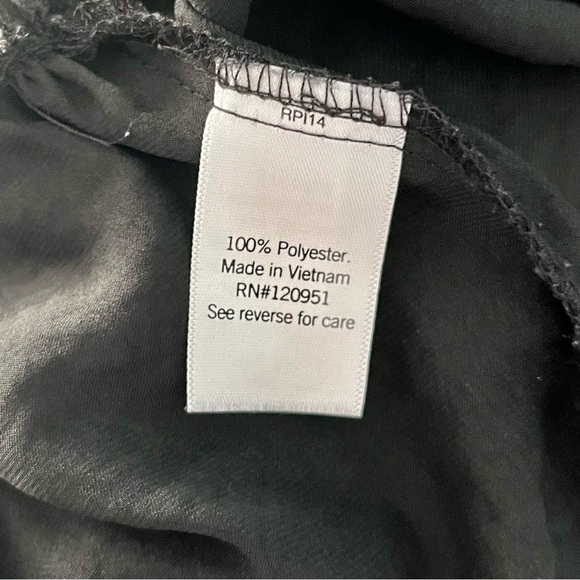 So Black satin blouse - Picture 7 of 7